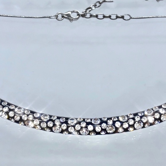Acrylic Crystal Choker Necklace Embellished With Genuine Crystal Stone Elements - Picture 5 of 10